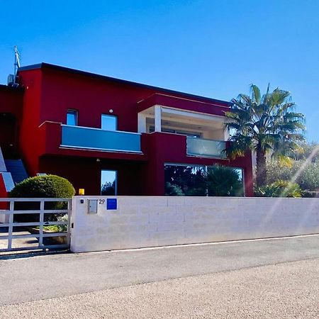 Ivni Apartmani Novigrad Istria Esterno foto