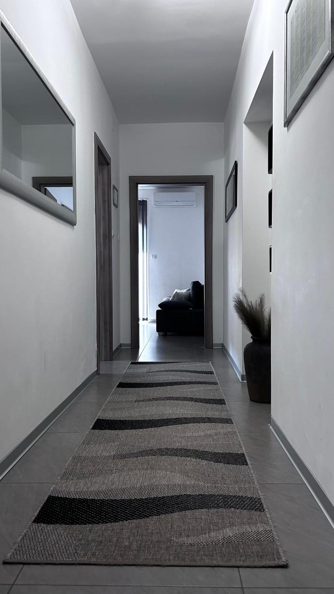 Ivni Apartmani Novigrad Istria Esterno foto