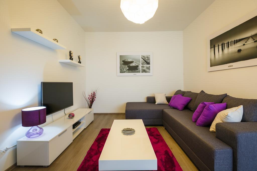 Ivni Apartmani Novigrad Istria Camera foto